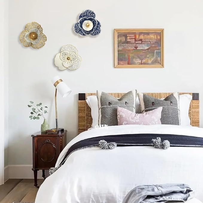 10" Metal Flower Wall Art Decor, Rustic Modern Floral Sculpture, Distressed Iron Wall Hanging Home Decoration Accent Artworks for Indoor Kitchen Bedroom Living Office Outdoor Garden Patio (36D-Blue)