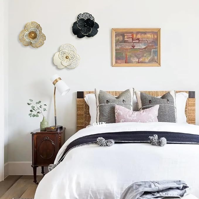 10" Metal Flower Wall Art Decor, Rustic Modern Floral Sculpture, Distressed Iron Wall Hanging Home Decoration Accent Artworks for Indoor Kitchen Bedroom Living Office Outdoor Garden Patio (36B-Gold)