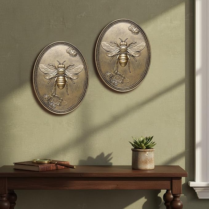 Newinhome Vintage Bee Wall Sculpture, Antique Wall Decor, Bee Wall Decor, Hanging Decoration with Embossed Bee Design, Vintage Decoration for Living Room Bedroom and Hallway, Housewarming Gift