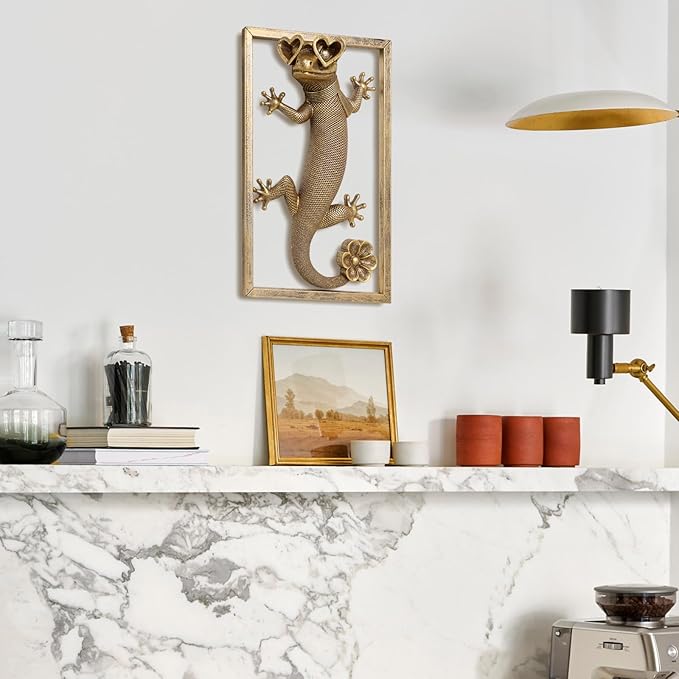 Newinhome Animal Heads Wall Decor (Includes Metal Frame) Resin Animals Sculptures Head Wall Hanging Decoration Gold vintage Wall Sculpture for Living Room Bedroom Office(Lizard)