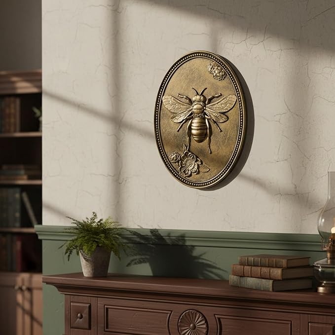Newinhome Vintage Bee Wall Sculpture, Antique Wall Decor, Bee Wall Decor, Hanging Decoration with Embossed Bee Design, Vintage Decoration for Living Room Bedroom and Hallway, Housewarming Gift