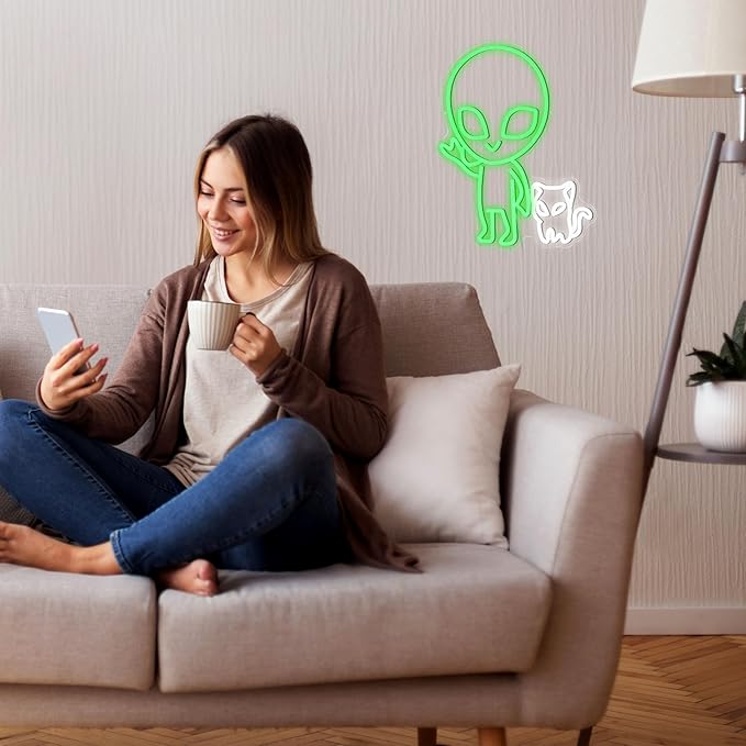 Alien Cat Neon Sign Dimmable Weird Alien Neon Light Wall Decor 5V USB Powered Cute Cat LED Light Sign for Bedroom Living Room Game Room Man Cave Bar Party Cafe Boys Girls Gift(16.5 * 12.6In)