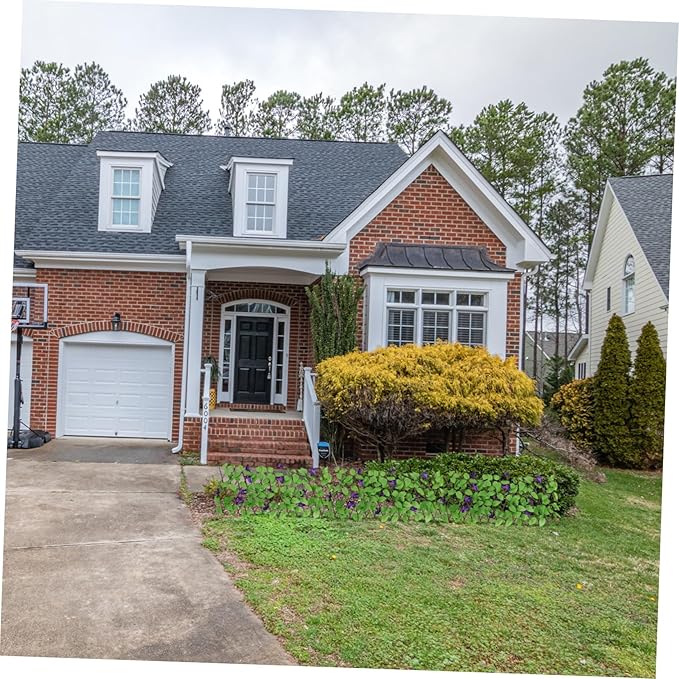 Artificial Trellis Fence Panel with Lifelike Green Leaves Fade-Resistant Cloth and Simulated Plant Wall for Outdoor Garden Balcony Decoration Expandable Privacy Screen